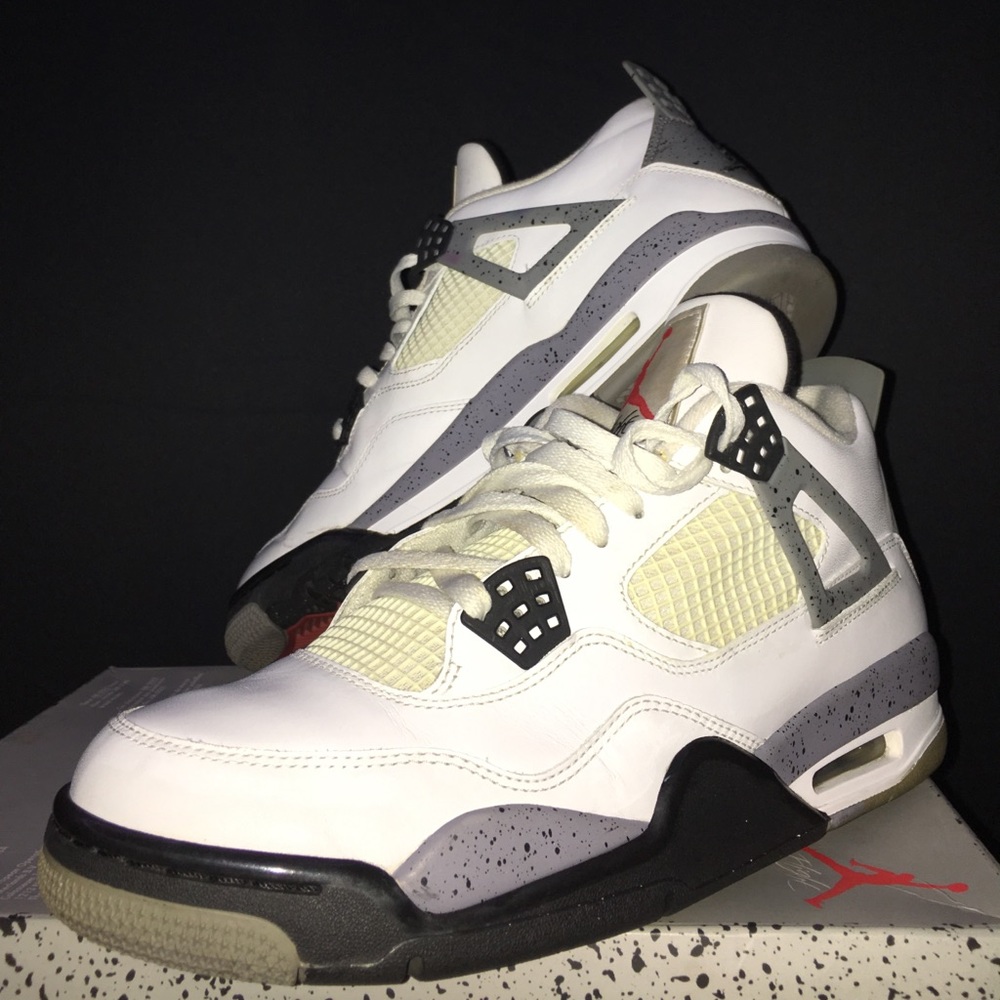 Jordan 4 White Cement